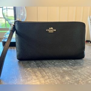 Coach | Black Wristlet